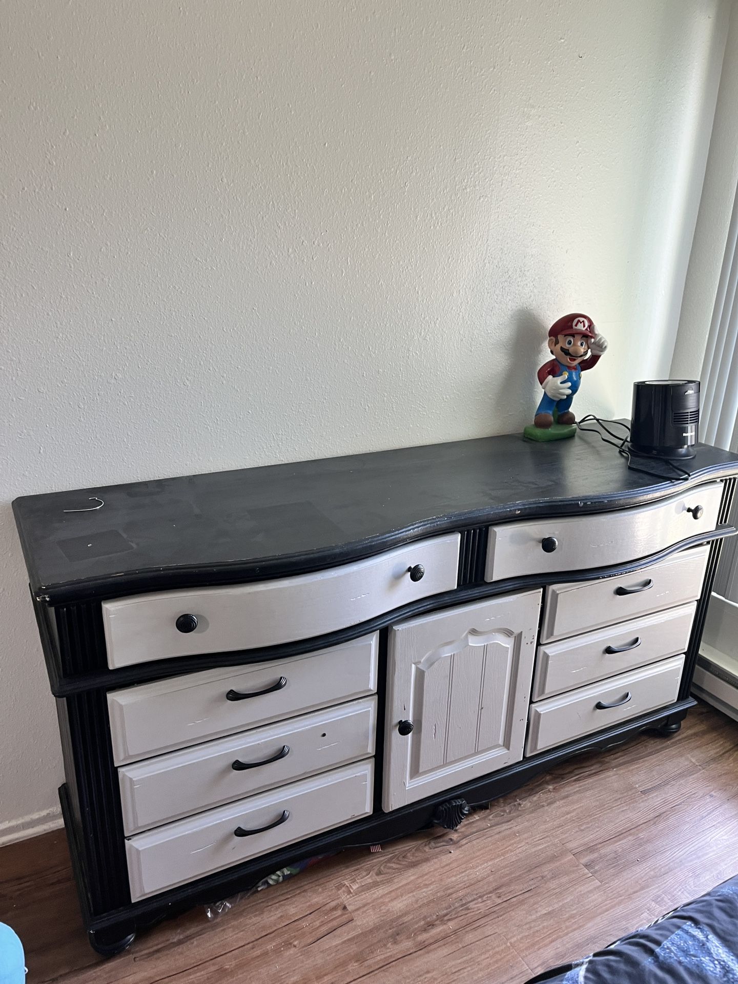 Dresser