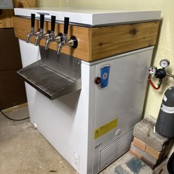 Keezer - 4 Tap