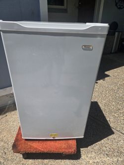 Hair Mini fridge