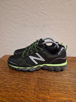 New Balance MT710v2 Athletic Trailing Shoes Men's Size US 7 D