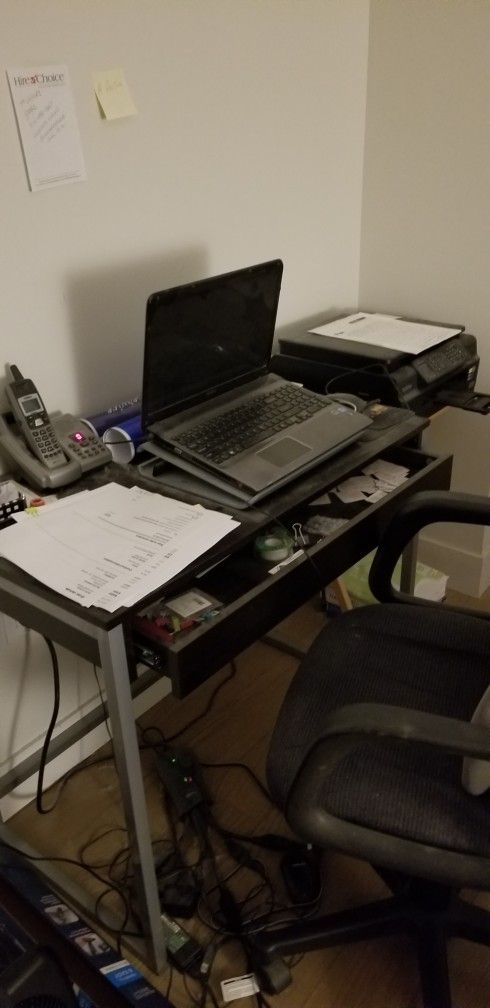 IKEA Desk w Large Front Deep Drawer & Chair