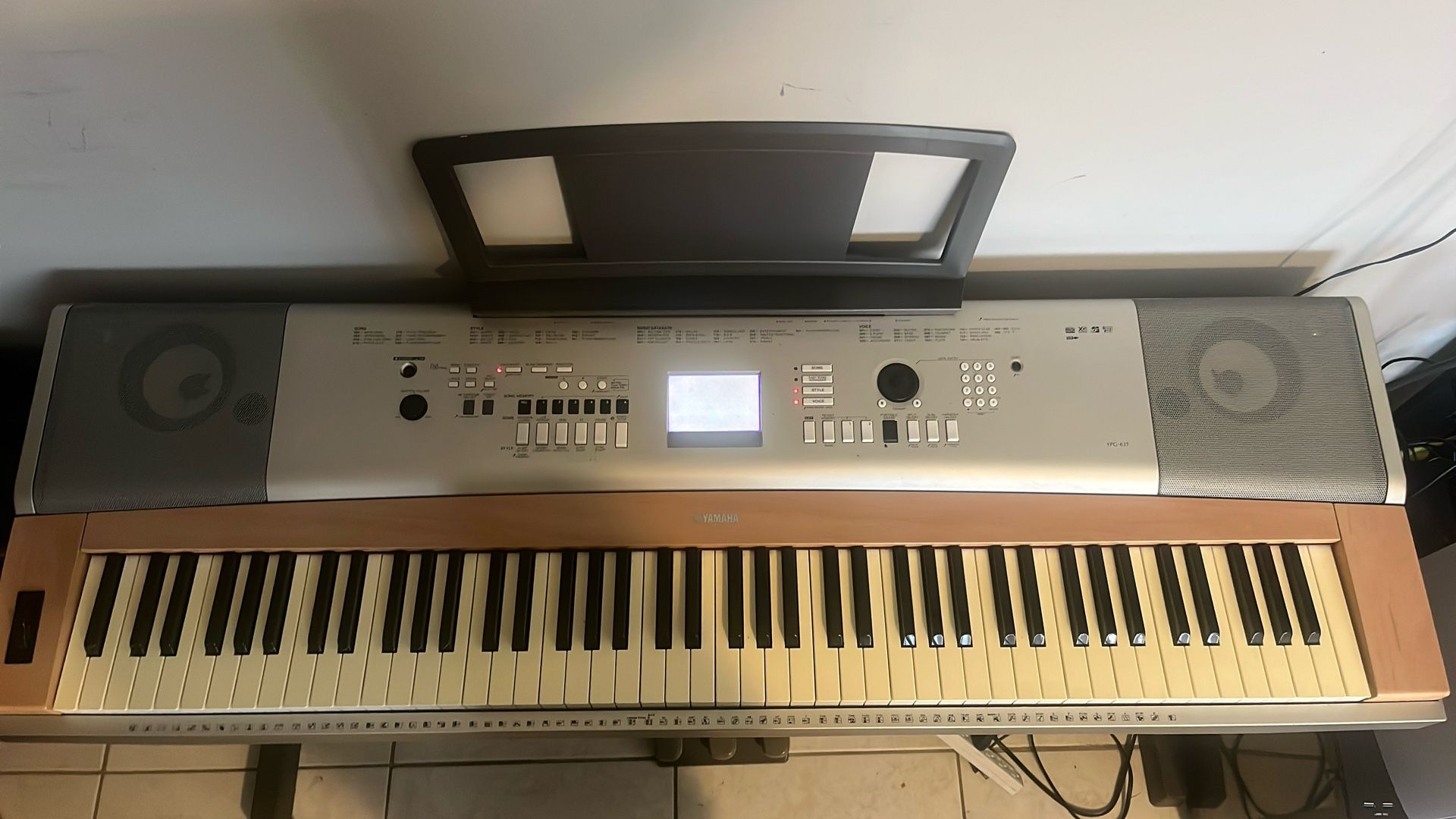 88 Fully Weighted Keys Yamaha Digital Piano + Stand and Pedals