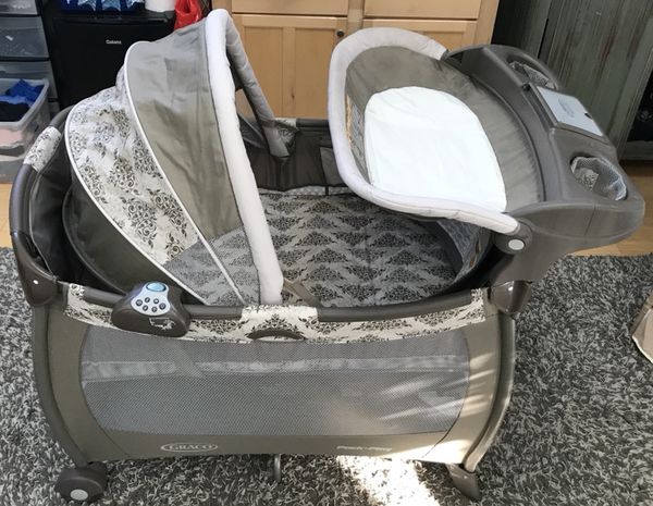Graco Pack N Play With Sun Shade Changing Table And Vibration Music 60 For Sale In Lafayette Co Offerup