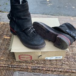 Zigi boots Size 9