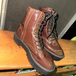 Three Different Shoes On Selling Them 20 Bucks Each
