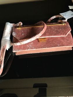 Pink rose wallet Charles keith 10x20inc