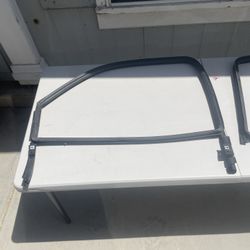 Windshield seal gasket