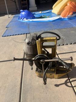 DeWalt Magnetic Drill Press