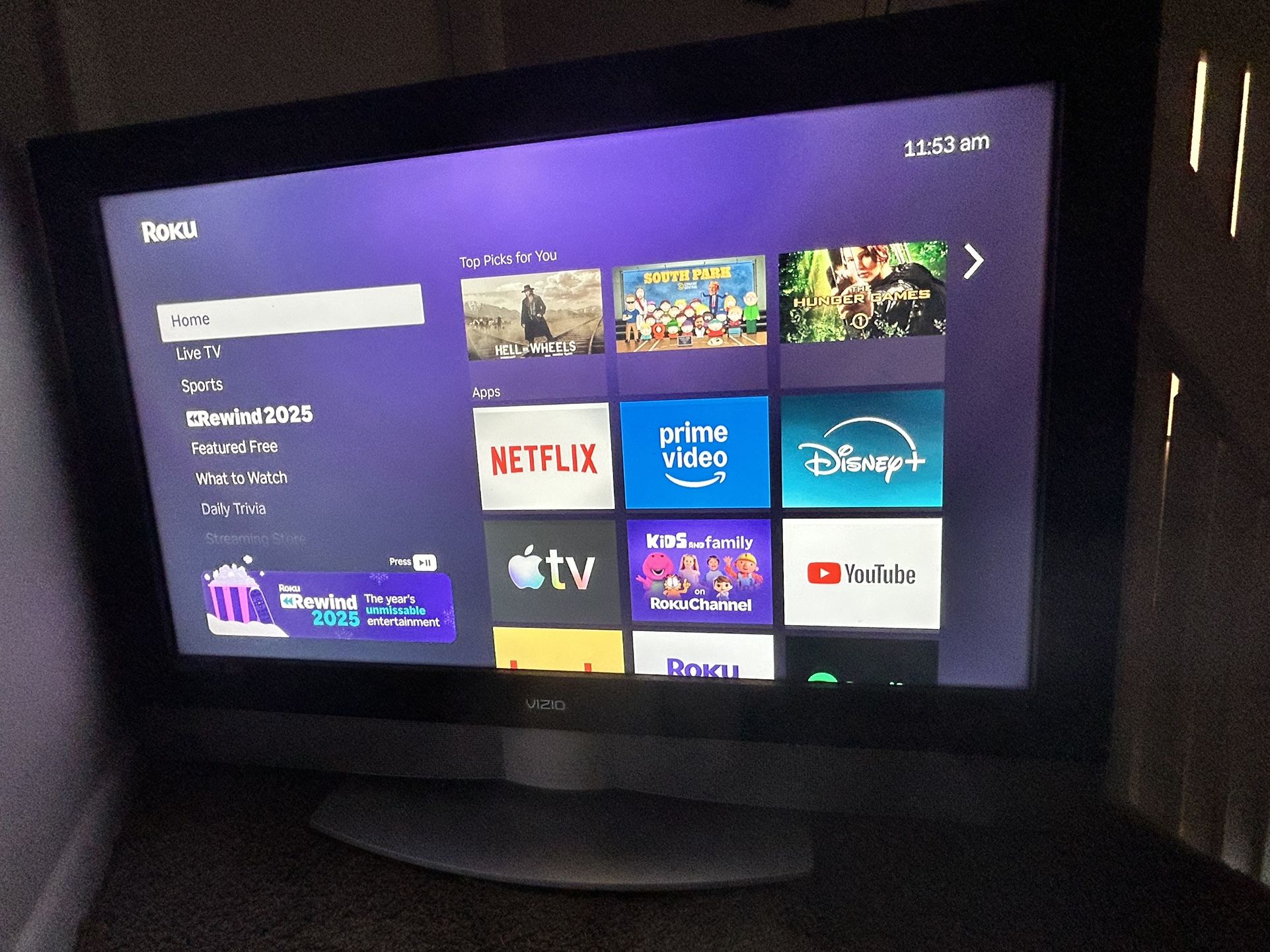 Vizio Tv 42” Price Negotiable Works Great Audio Great