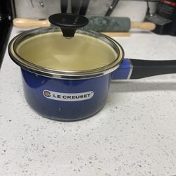 LE CREUSET SAUCEPAN- BRAND NEW- MUST SELL!!