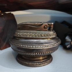 Vintage Ronson Queen Anne Wick Lighter 