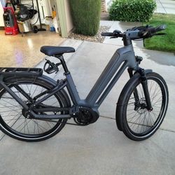 Gazelle Eclipse T11 Electronic Bike