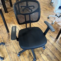 Office chairs (10 - 30$ Each) 