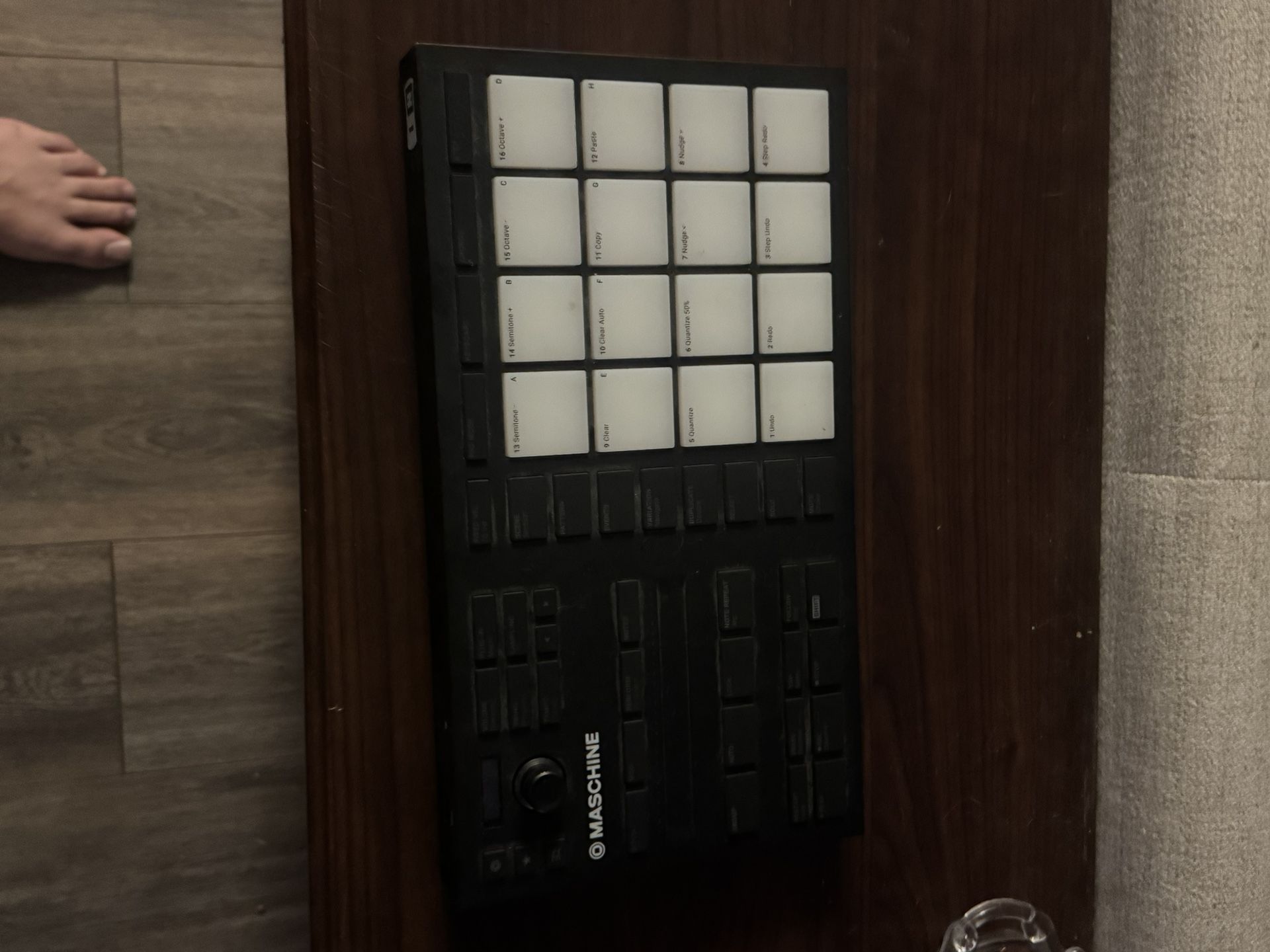 Maschine Micro MIDI Controller 