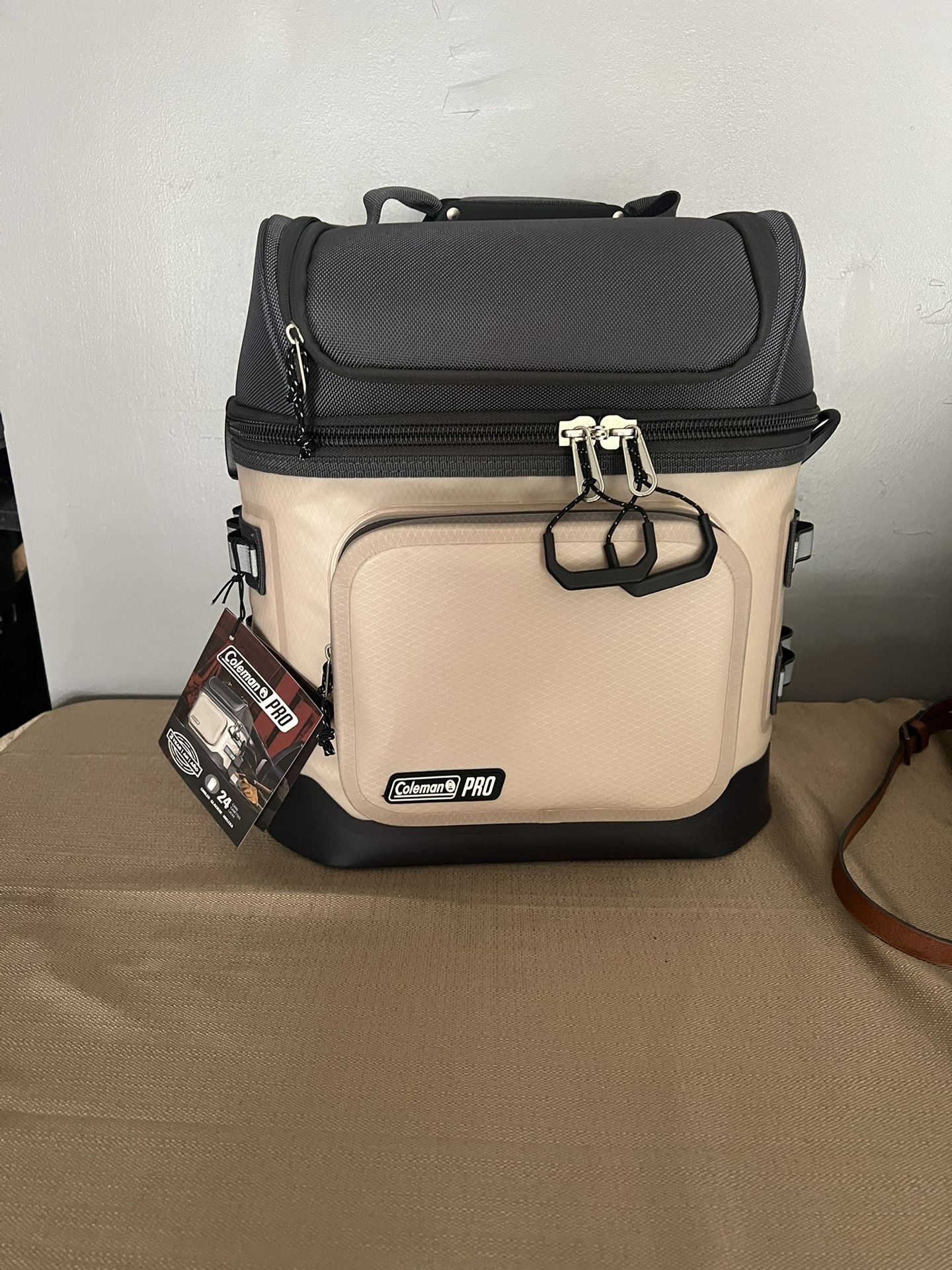Coleman lunchBox
