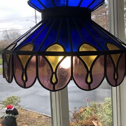 Vintage Tiffany Style Stained Slag Glass Scalloped Lamp Shade