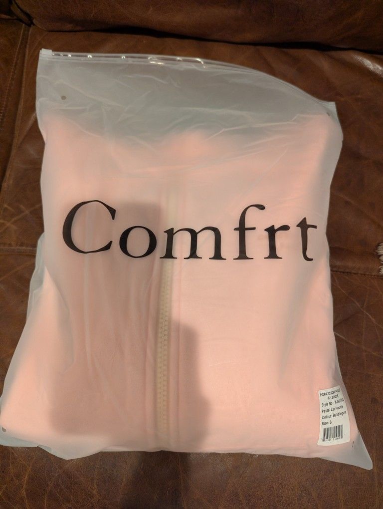 Comfrt Peach Hoodie Medium 