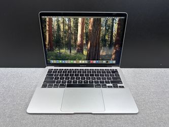 Apple MacBook Retina Air 13" Laptop Silver 2020 1.1GHz i3 8GB 128GB