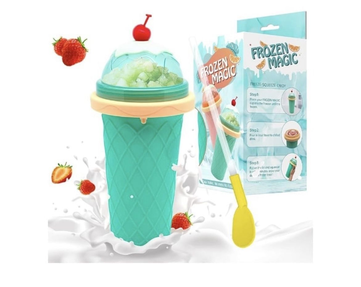 Slushie Cup, Smoothie Cup with Lid & Straw. (AA)