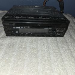Kenwood Car Stereo Receiver ( KDC 116S )
