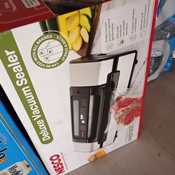 Air sealed freezer bag thing