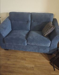 Blue Love Seat For Sale! NEED GONE TODAY!!!