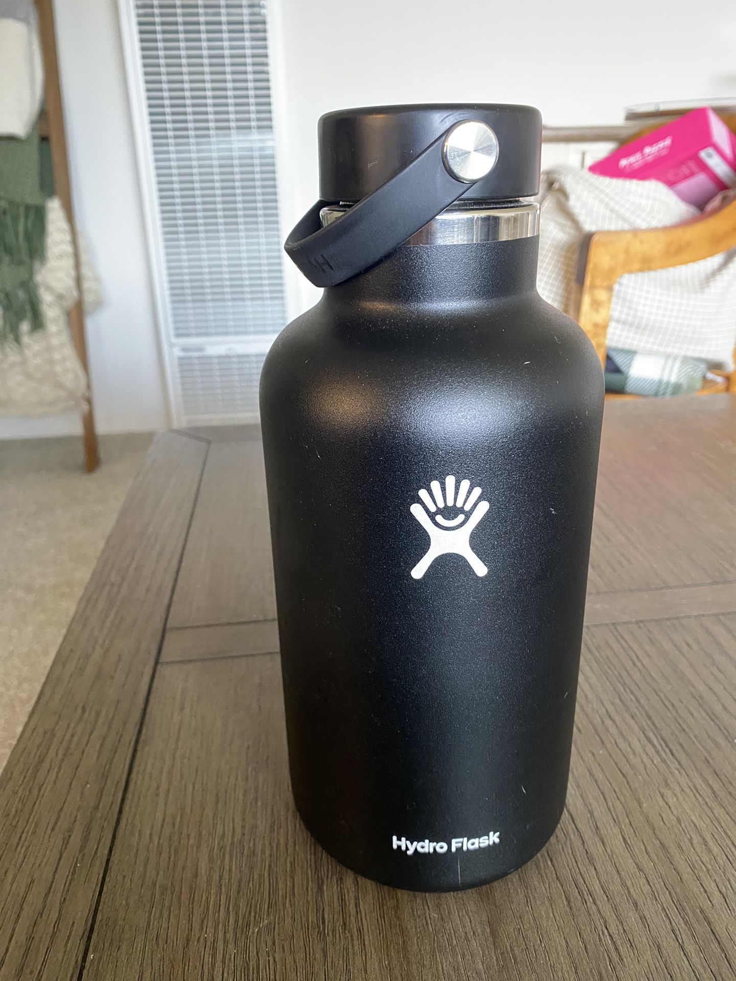 Hydro Flask 24 Oz Mugs $25 Ea And 6oz Mug - $10 for Sale in Laguna Hills,  CA - OfferUp