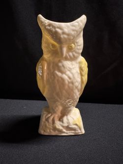 Belleek Ireland Shamrock Owl Vase