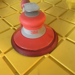3M Orbital Sander W/ Vacuum 6” And Polisher