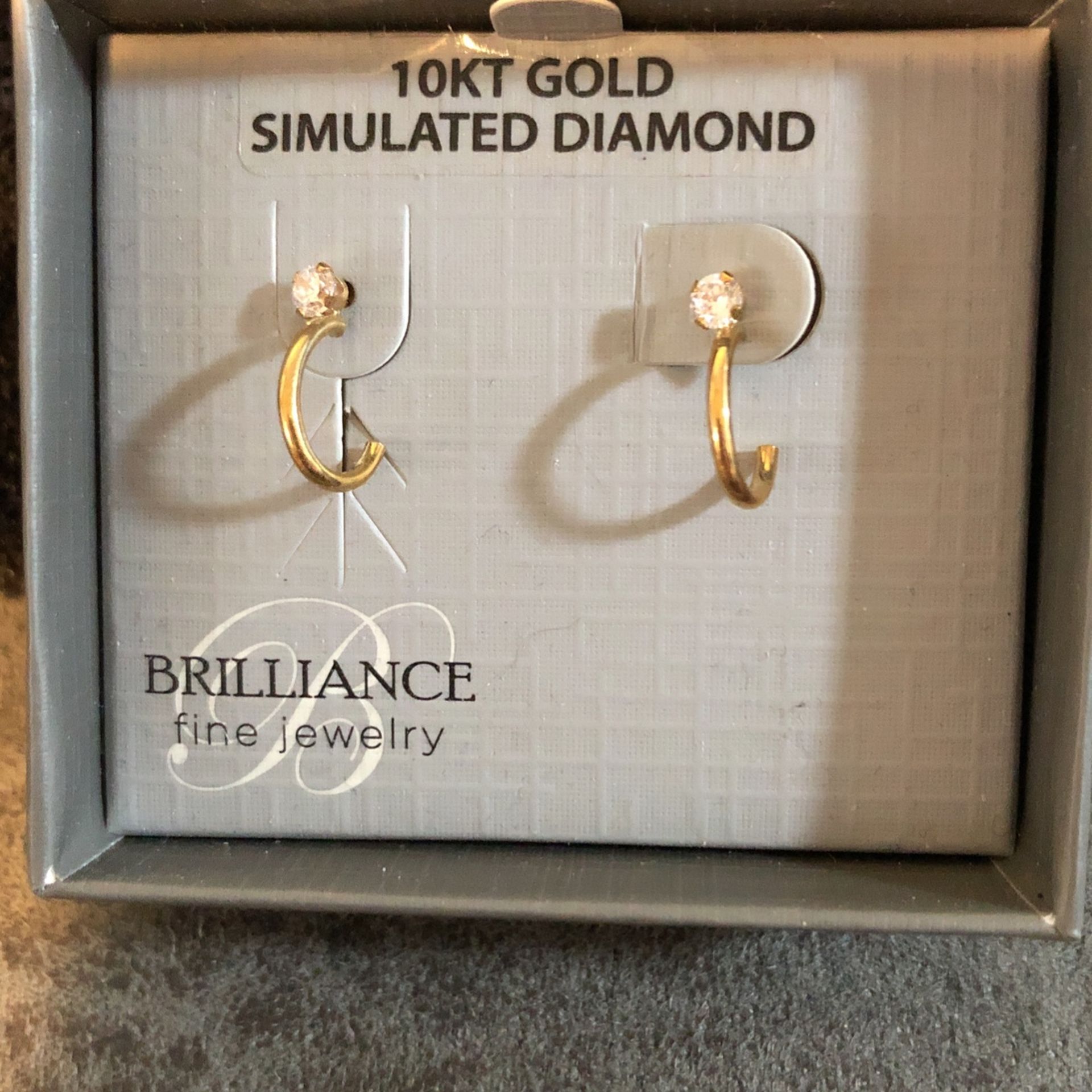 10 KT SIMULATED DIAMOND 💎 GOLD EARRINGS