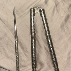 HMQ Nutcracker And Pick