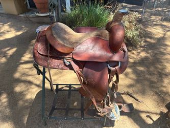 Western saddle complete