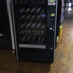 AP 113 Snack Machine With Warranty And Delivery Available