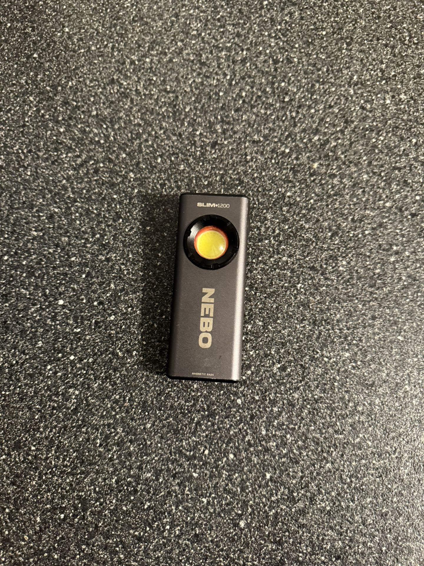 NEBO Slim+1200 Like New