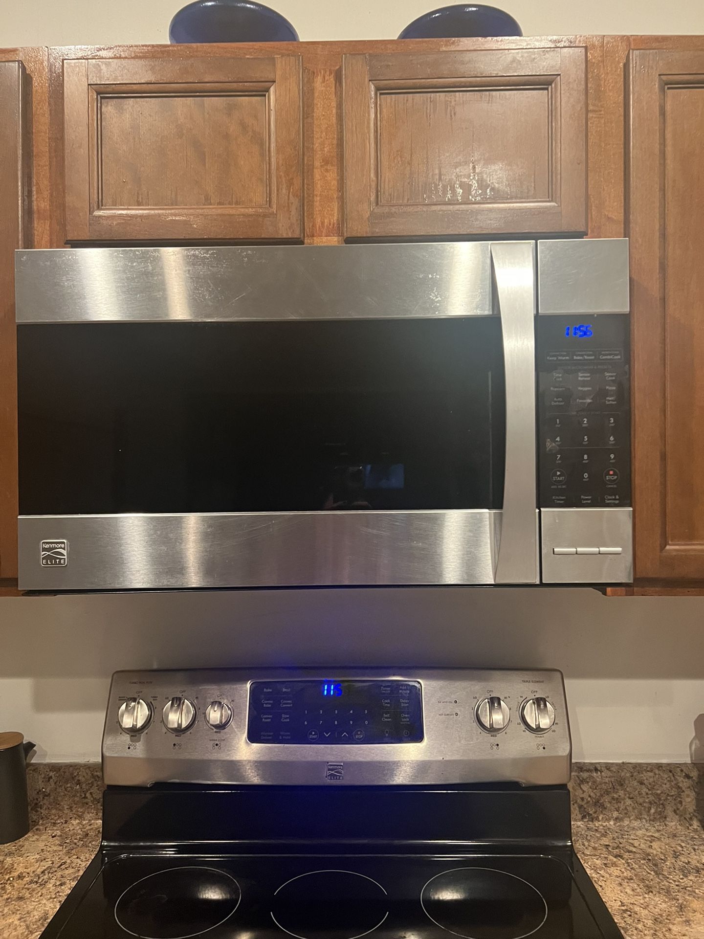 Kenmore Over ranch Microwave Good Condition 3 Year Old