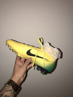 Nike Superfly Heritage Pack for Sale in OR - OfferUp