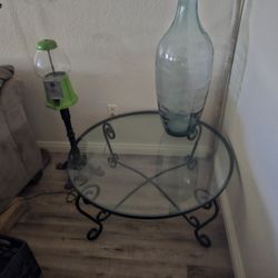 Glass coffee table. 