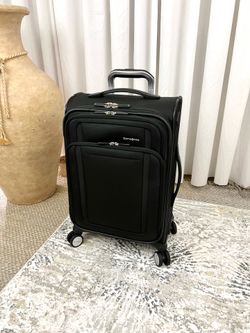 Samsonite Carry-on Suitcase Spinner Luggage