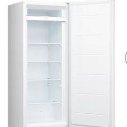 Upright Freezer 6.5 Cu Ft