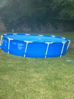 12’ x 30” Metal Frame Pool