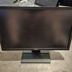 22 Inch Monitor $20