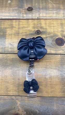 Bow Badge Reel with ID Clip