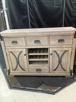 Dresser