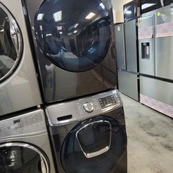Samsung AddWash Large Capacity 5.0cu Ft Front Loading Washer And Stackable Gas Dryer Set 