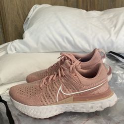 Nike React Infinity Run Flyknit Women Size 9 for Sale in Riverside
