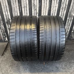 285/35/18  285 35 18  Michelin Pilot Super Sport 