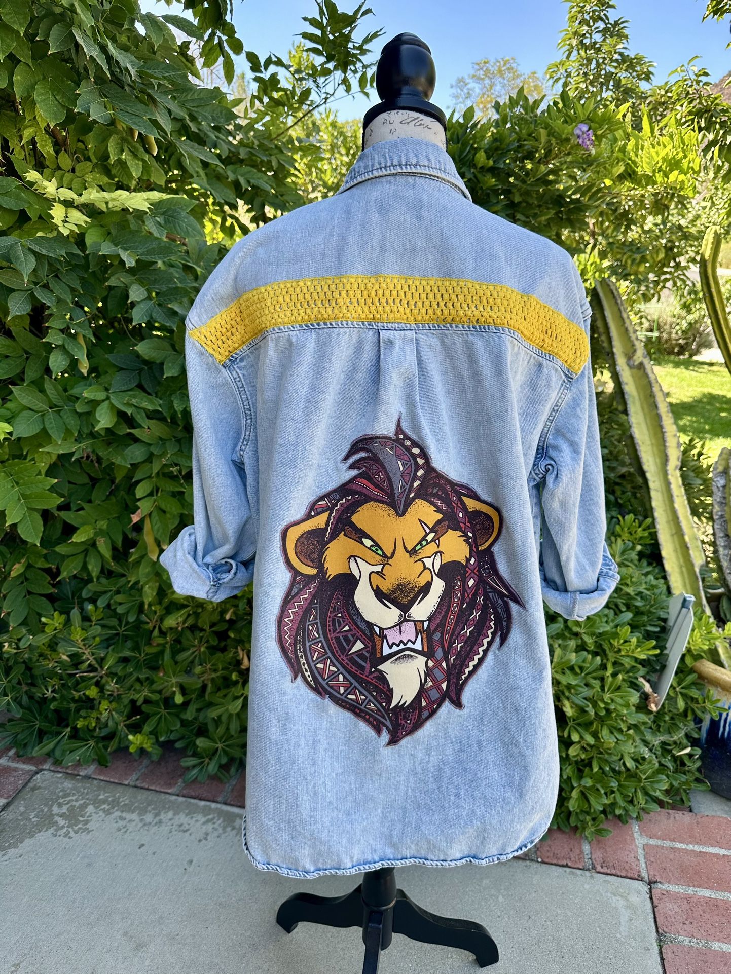 Scar (The Lion King) oversize Large vintage style denim Women's shirt