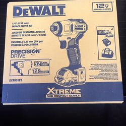 DEWALT Impact Driver Kit – 2 Batteries, Charger & Bag 