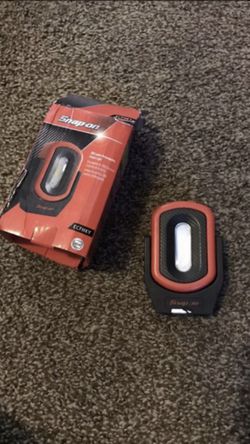 SNAP ON magnetic l.e.d light rechargeable