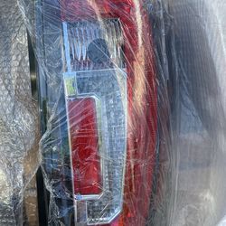 GMC Yukort / XL Tail Light